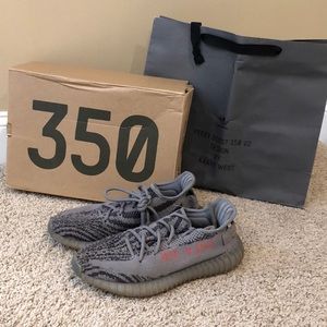 Men’s athletic shoes
